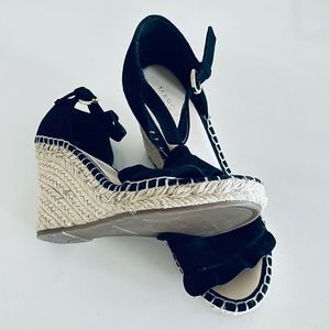 NWOT Marc Fisher Ruffle KICKOFF ESPADRILLE WEDGE SANDAL